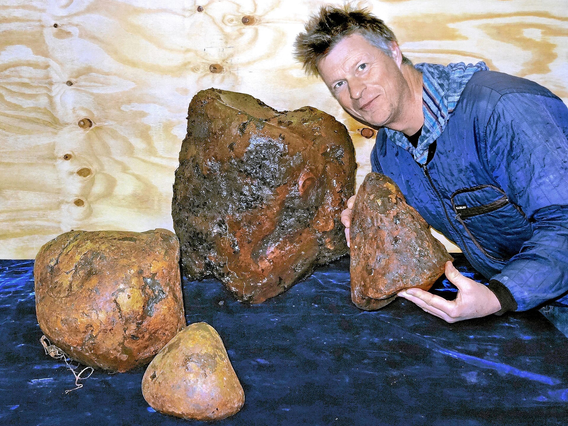 What Does Ambergris Look Like 2